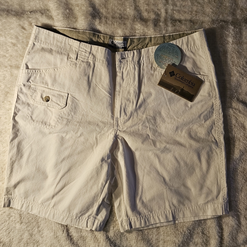 NWT COLUMBIA Women's Hiking Short Size 14